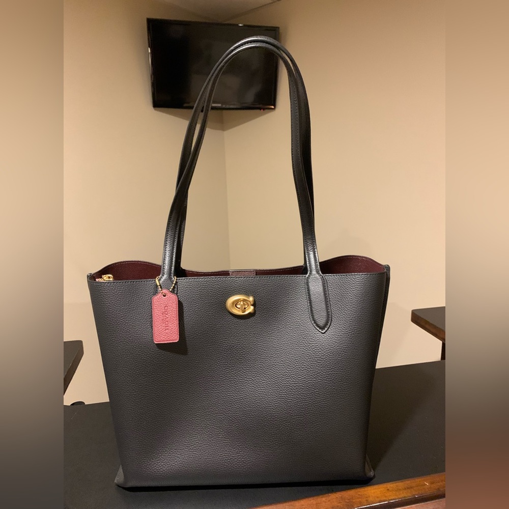 Coach Willow Tote 13.5’’L X10.75’’H X 5.5’’ Deep, handle 11’’ - Picture 1 of 12